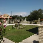 Georgia Apartments
